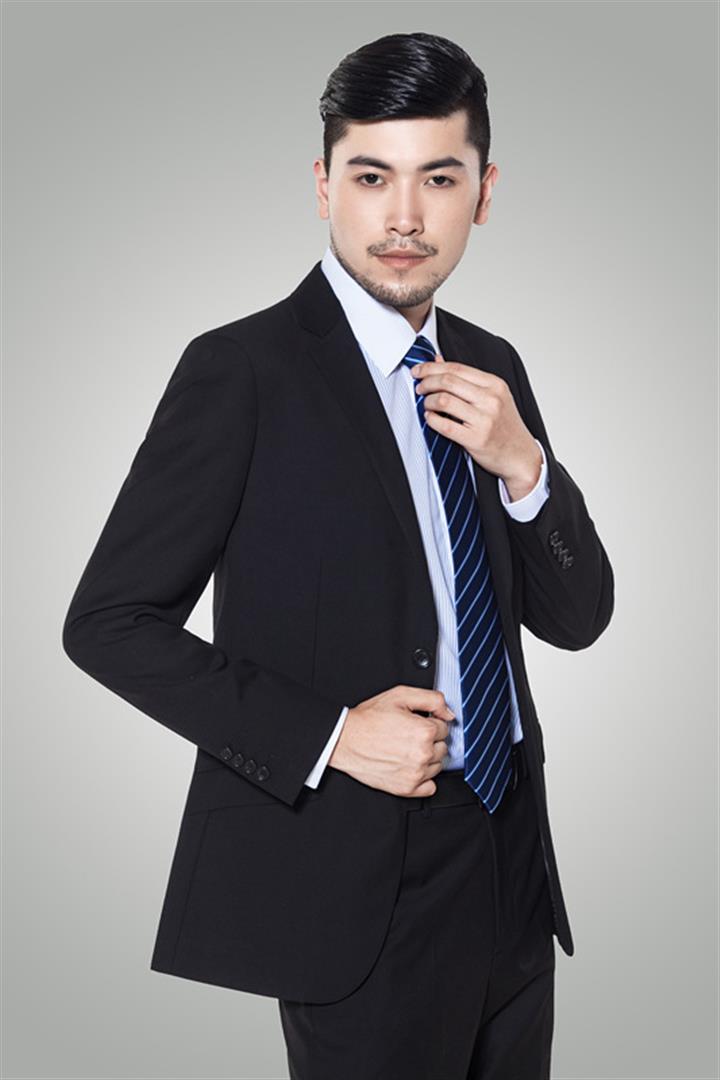 黄芳青 视觉与舞美负责人